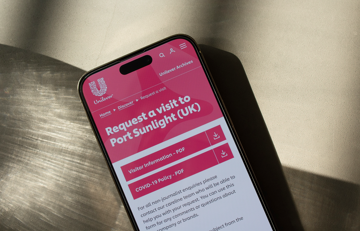 Image of Unilever Archives website, Request a visit page on mobile.